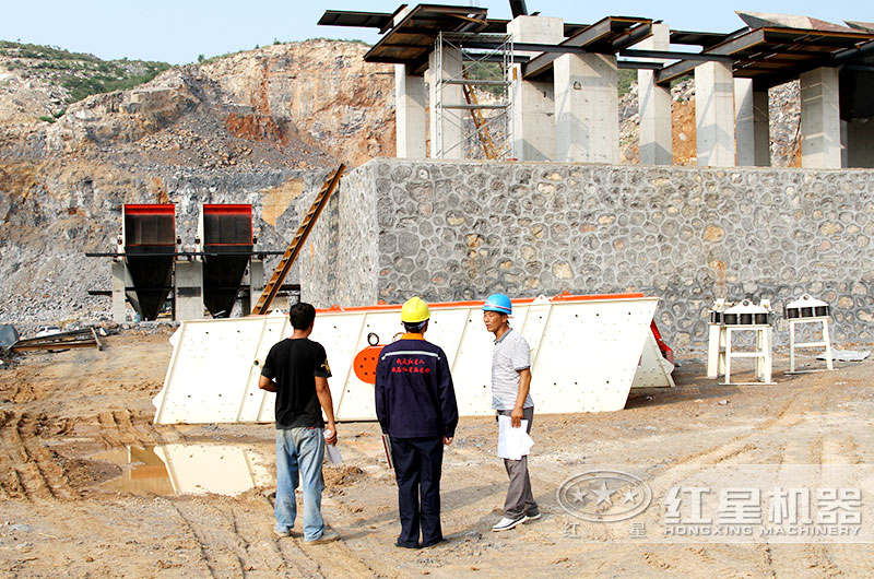 石頭破碎機安裝時要專業(yè)人員進行指導操作